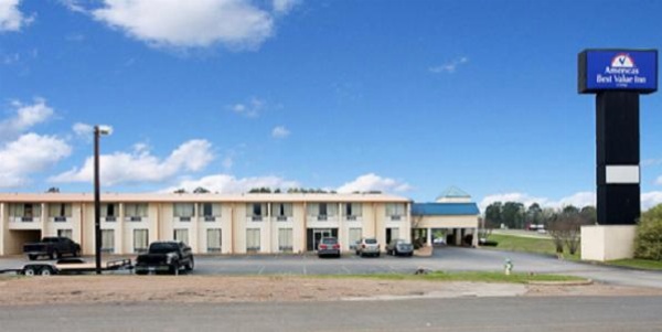 Americas Best Value Inn Marshall image 1